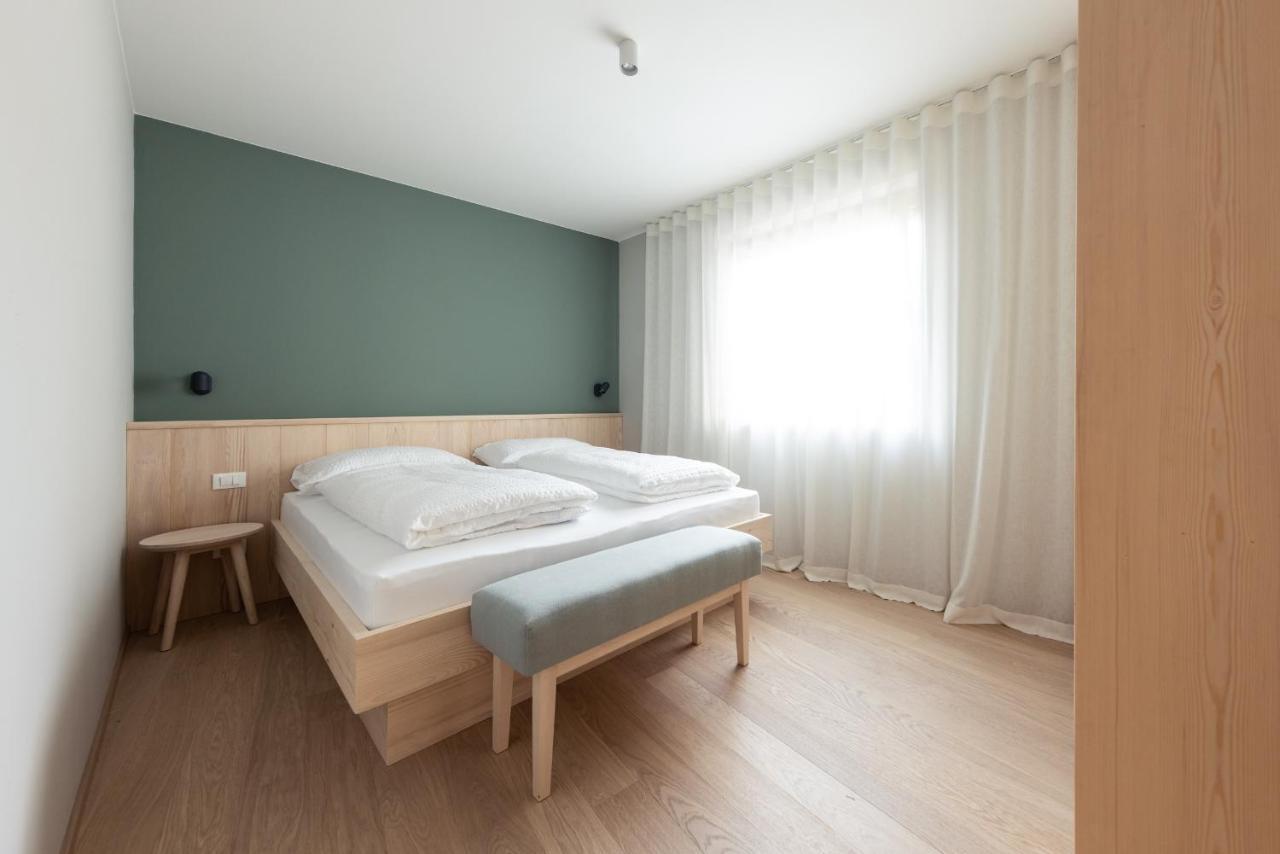 Solis Apartments ลานา ภายนอก รูปภาพ