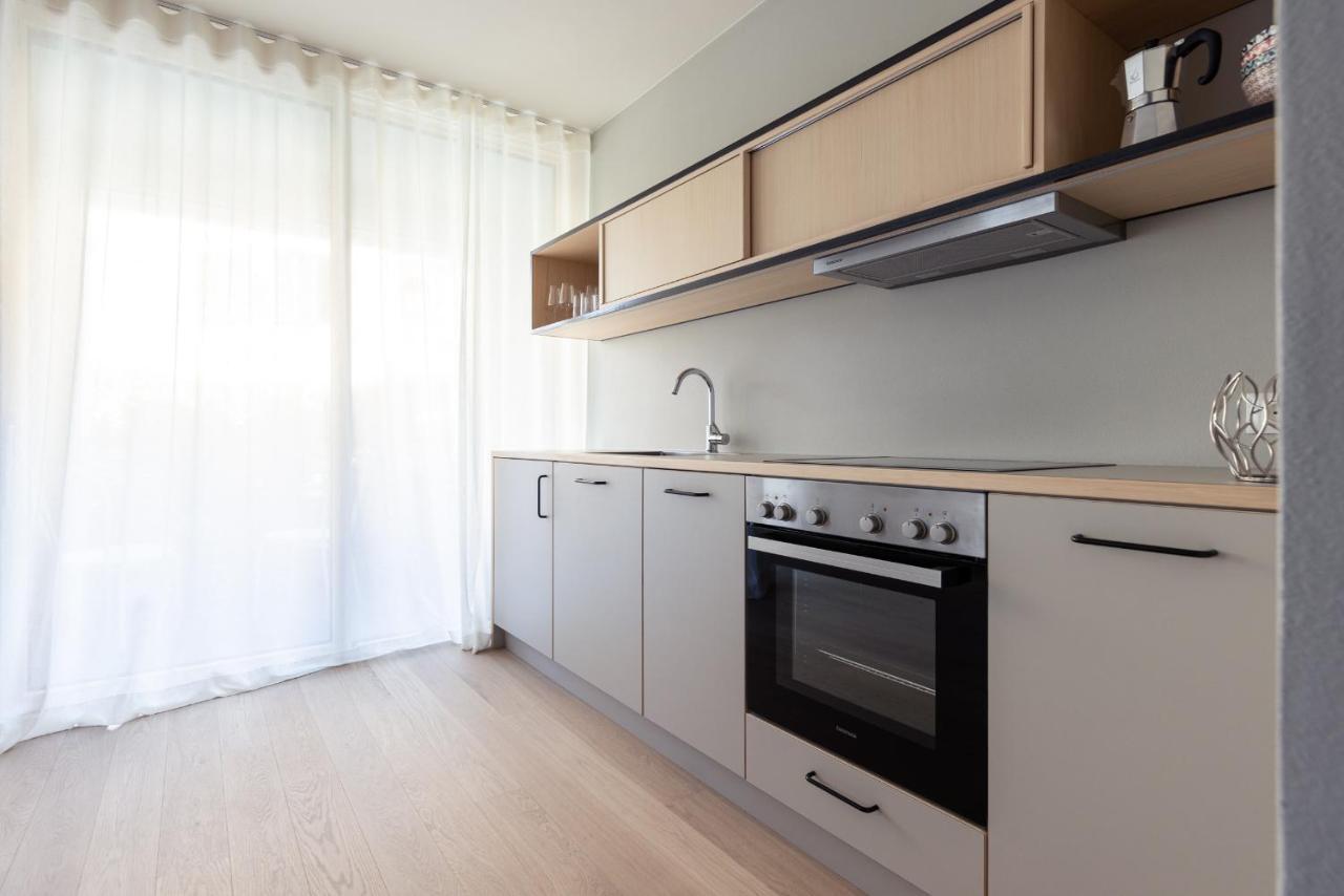 Solis Apartments ลานา ภายนอก รูปภาพ
