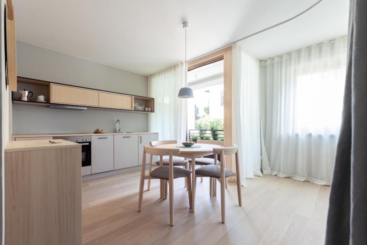 Solis Apartments ลานา ภายนอก รูปภาพ