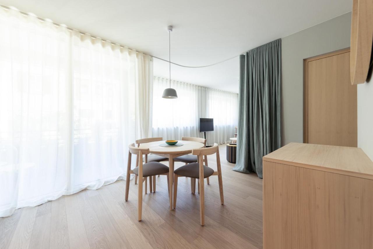 Solis Apartments ลานา ภายนอก รูปภาพ