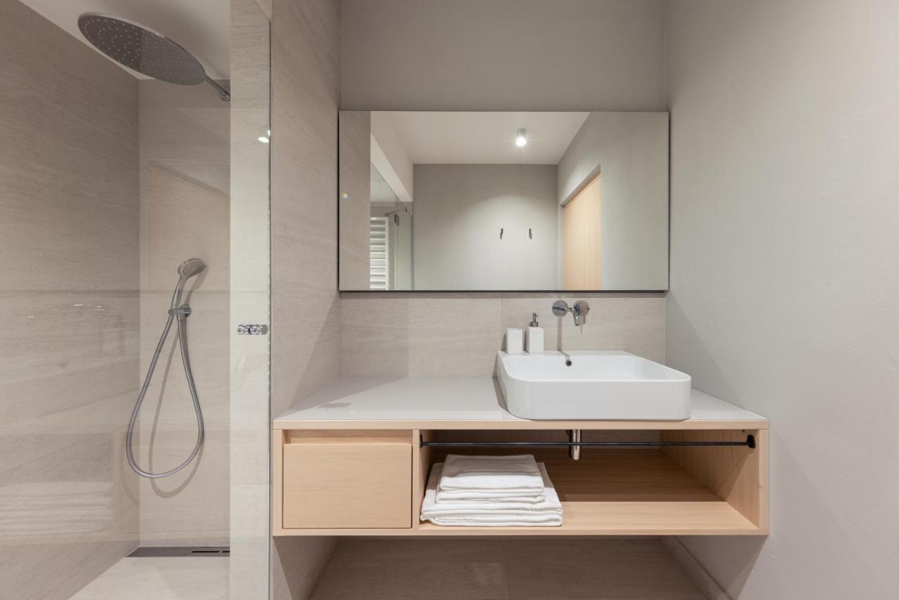 Solis Apartments ลานา ภายนอก รูปภาพ