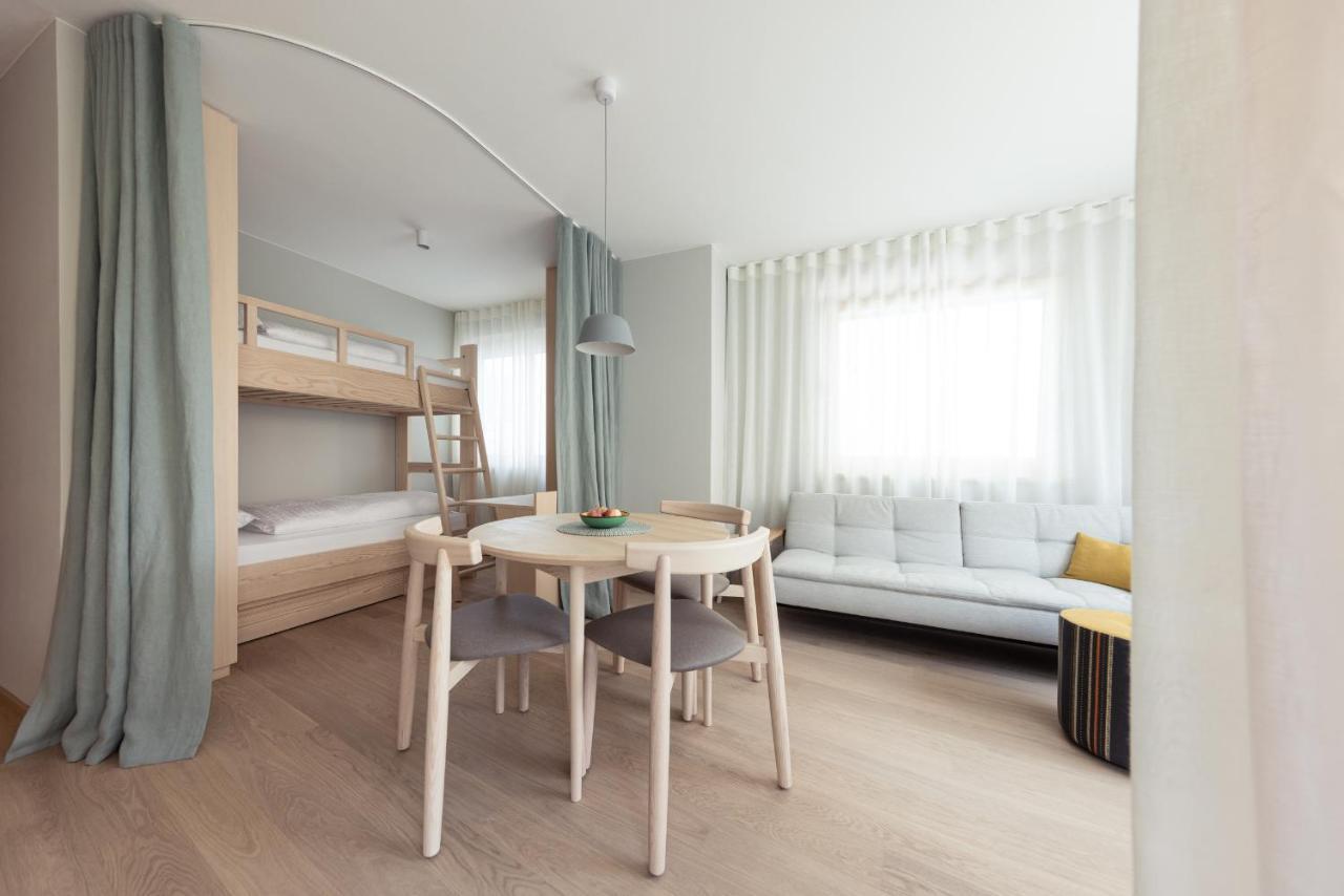 Solis Apartments ลานา ภายนอก รูปภาพ