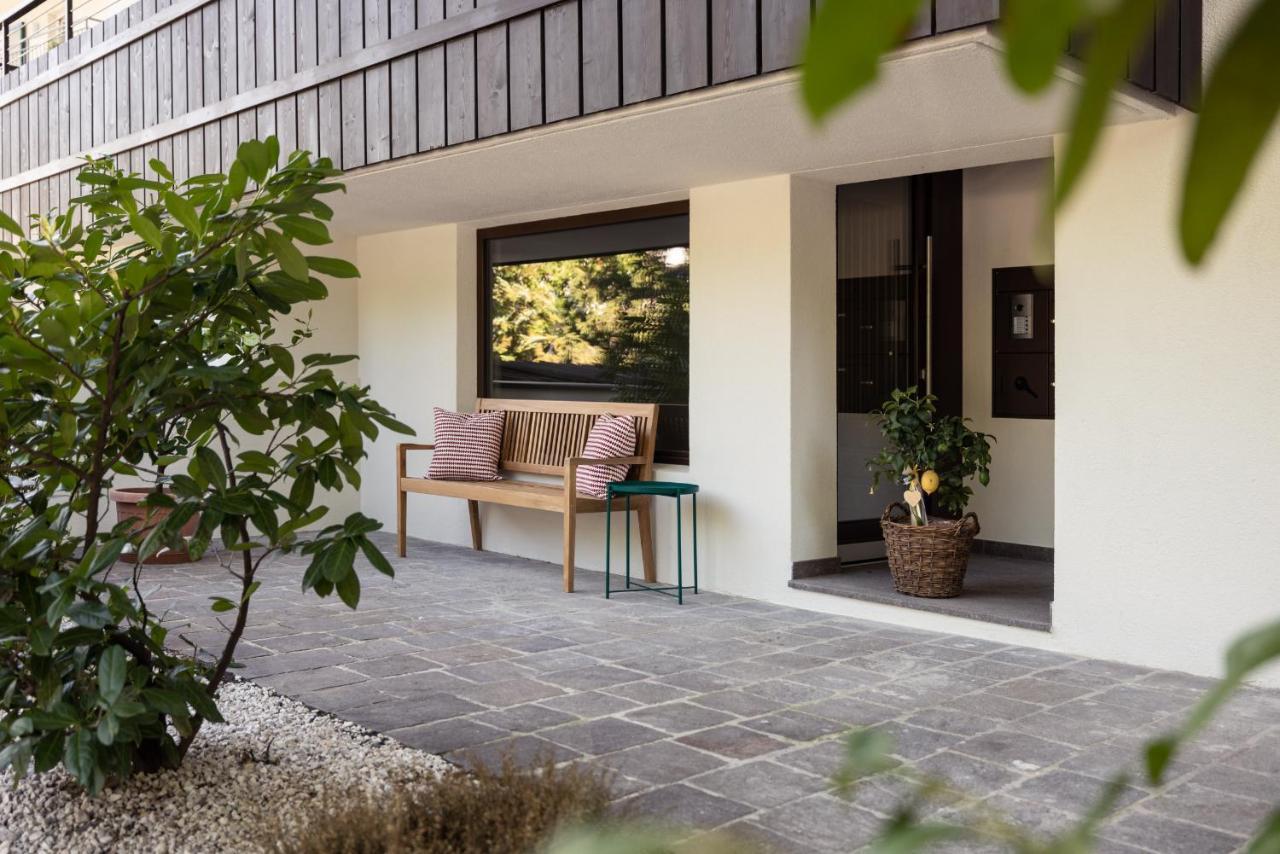Solis Apartments ลานา ภายนอก รูปภาพ
